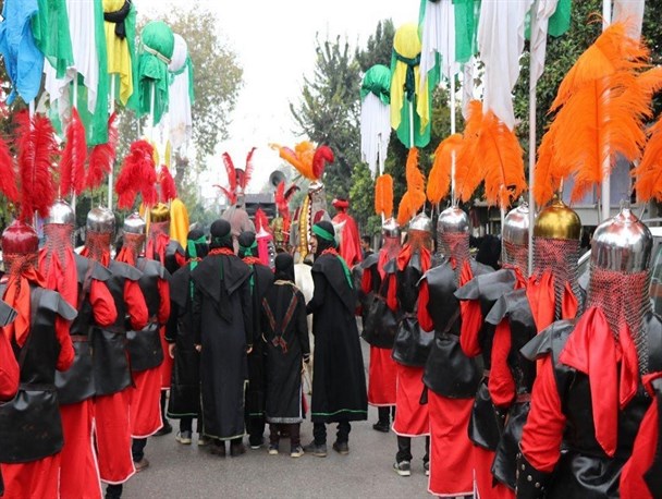 کاروان نمادین اسرای کربلا در بابل + تصاویر