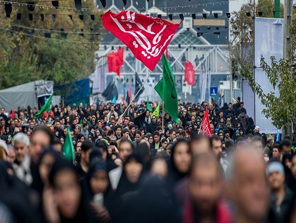 همراه با اربعینیان در پیاده روی بزرگ جاماندگان/قرائت زیارت اربعین؛ ادای رسم عاشقی