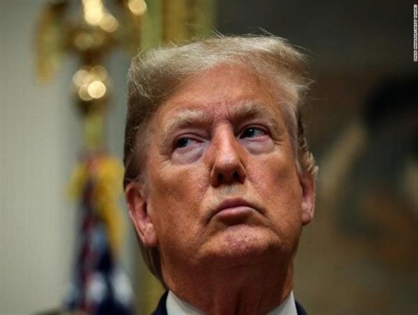 مقامات بلندپایه کاخ سفید در حال کناره گیری از ترامپ هستند!