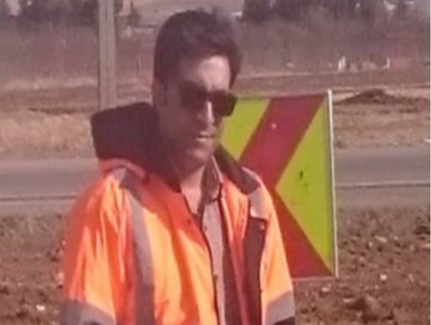 ایجاد سدهای خاکی در دامنه کوه شیرز هرسین از بروز سیل آب ها جلوگیری می کند