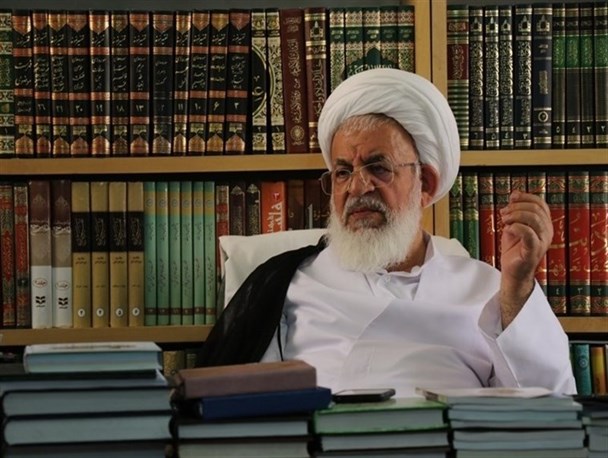 روحیه گذشتن از مادیات در وکلا تقویت شود/ رعایت تقوا و انصاف از شرایط مهم وکالت است