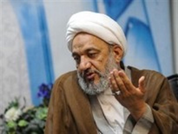جایگزین آیت الله خوشوقت در جبهه پایداری مشخص شده است/ بنا به معرفی نداریم