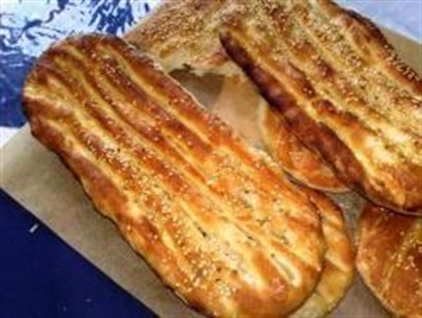 نان لواش 130 تومان و بربری و سنگک 400 تومان قیمت گذاری شد