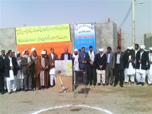 گلنگ زنی پروژه طرح هادی در مجتمع محمد شاهکرم شهرستان زهک