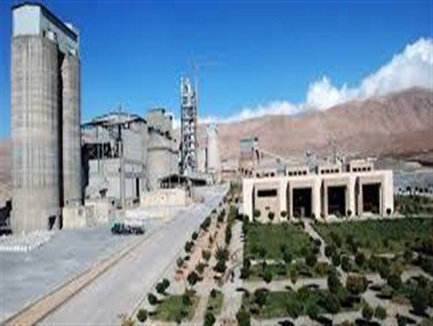 غبار خروجی شرکت سیمان فیروزکوه بهتر از حد استاندارد است