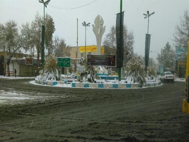 مدارس شاهرود و بسطام تعطیل است