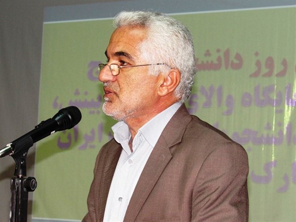مطالبه گری و به چالش کشاندن قدرتهای سیاسی حق دانشجوست