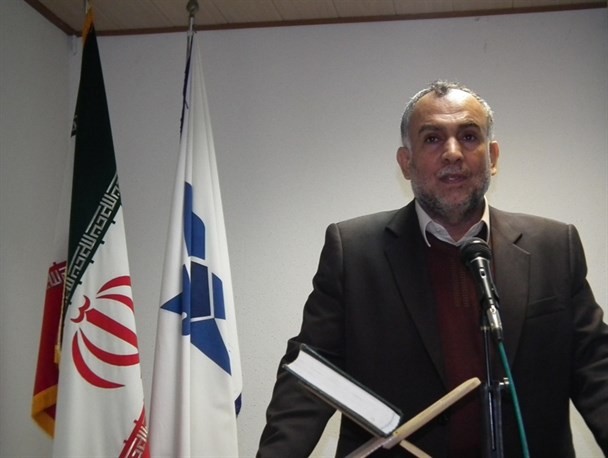از نمایندگان مجلس تقاضا داریم به دانشگاه آزاد اسلامی نگاه سیاسی نداشته باشند