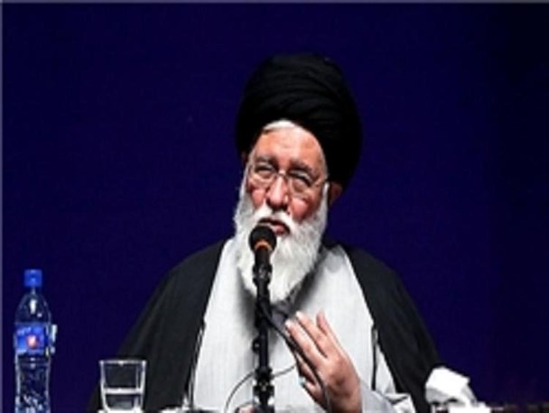 وابستگی به دنیا بزرگترین عامل جنایات علیه اهل بیت (ع) بوده است/منوط کردن حل مشکلات اقتصادی را به حل مسائل سیاسی و سیاست خارجی یک فریب بزرگ است