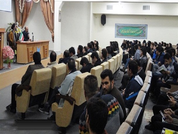 دانشجویان می‌توانند نقش مهمی در کاهش آسیب‌های اجتماعی ایفا کنند