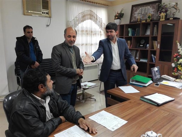 از جانبازی که تاکنون به عنوان شهید شناخته می شد تا همسری که بخاطر درمان زنش به هر دری زده بود