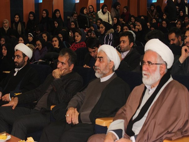 مدیر دو تابعیتی در نظام جمهوری اسلامی جایگاهی ندارد