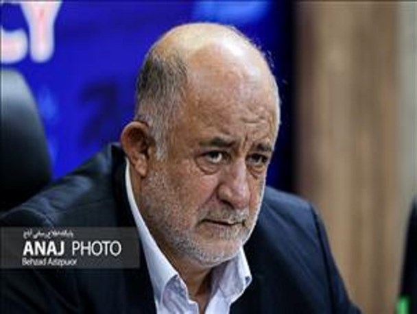 قیمت خودروهای معمولی به صورت پلکانی افزایش می‌یابد/ وزیر صنعت با گرانی خودرو مخالف است