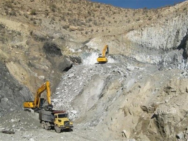 استخراج 5 میلیون تنی برای خام‌فروشی