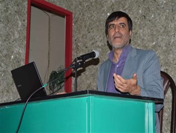 وظیفه هنرمند،  برجسته ساختن عواطف و احساسات انسانی است