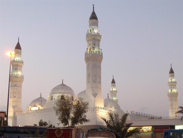 اولین مسجد اسلام چگونه بناشد؟