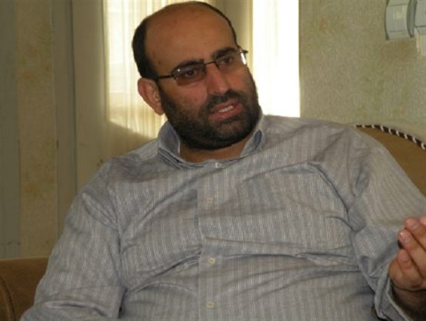 آتش‌کشیدن سفارت عربستان اصل شهادت شیخ نمر را به حاشیه کشاند/ ظریف به جای نشان دادن دندان‌هایش به دوربین و خبرنگاران از اقتدار ایرانی دفاع کند