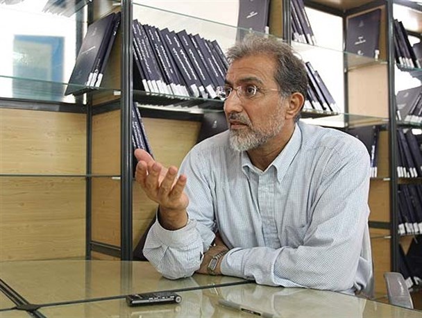 با اقتصاد نفتی نمی توان به اقتصاد مقاومتی رسید/ هدایت نقدینگی ها به سمت تولید موجب رونق اقتصاد می شود