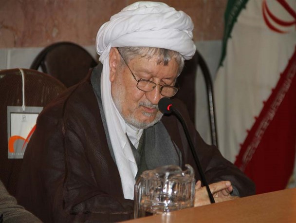 ماموستا قادری: مشکل اصلی ما، آب شرب شهر پاوه است/ آثار سفر ریس جمهور را در شهرستان ندیدیم