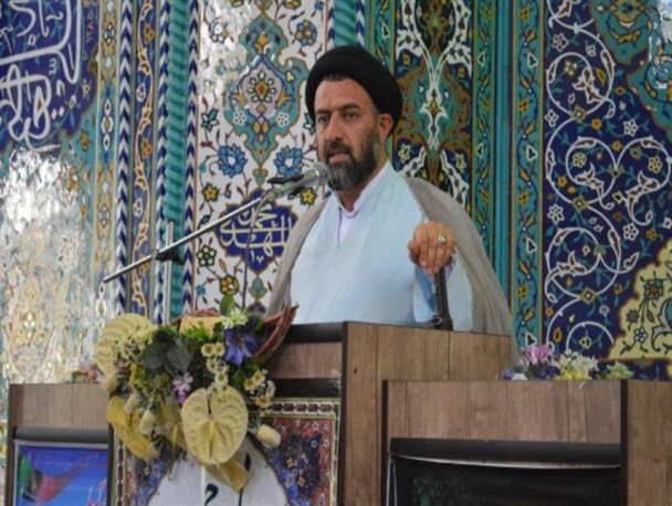 برخی از مسئولین از ارزش های انقلاب فاصله گرفتند
