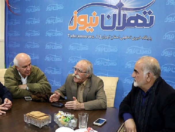 حکومت پهلوی برای جبران کمبود بودجه‌ عکس تختی را می‌فروخت/ توصیه امام خمینی(ره) به فرزند تختی چه بود؟