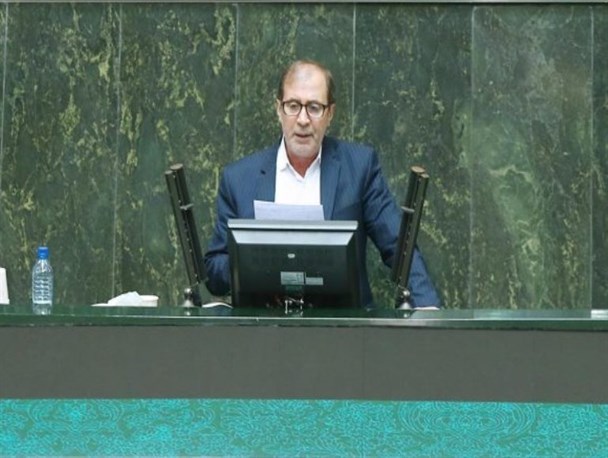 دولت در صدد ساماندهی کوله بری در چارچوب بازارچه های مرزی است/رونق اقتصادی کشور با تولید داخلی و خرید کالای ایرانی