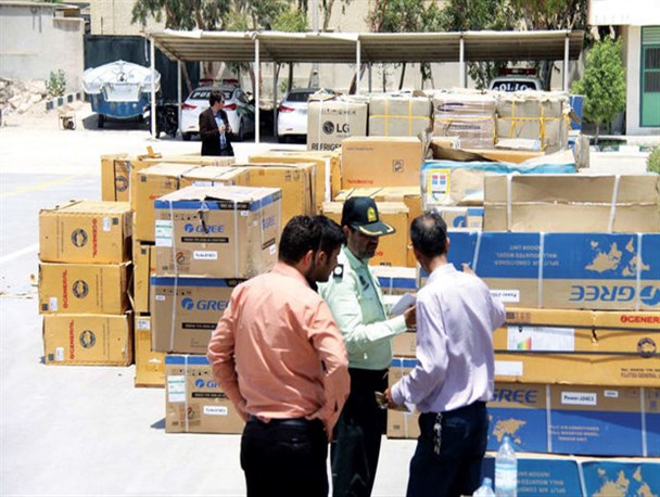 البرز رتبه دوم آمار پرونده حوزه قاچاق کالا در کشور/ بیشترین سهم کشفیات مربوط به طلا و لوازم آرایش است