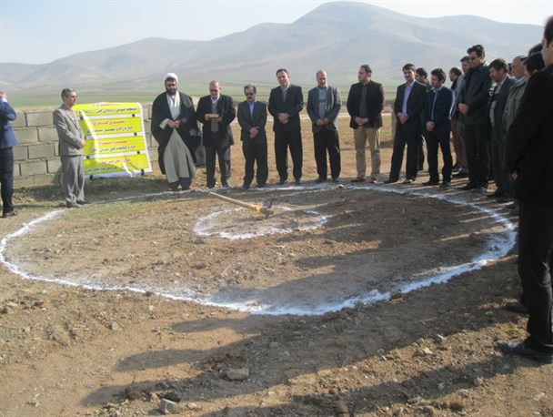 کلنگ زنی کتابخانه عمومی روستای فش