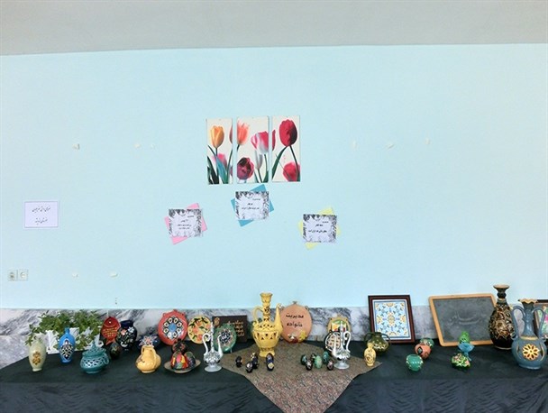 نمایشگاه هنرهای دستی هنرجویان «هنرستان اندیشه سرخس» به مناسبت دهه فجر