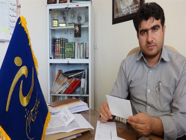 شب شعر انقلاب بستری برای بیان مضامین اصلی انقلاب اسلامی/نسل جوان باید با دستاورد های انقلاب آشنا شوند