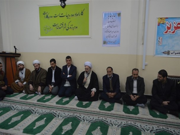 مردم سالاری دینی، ارمغان انقلاب اسلامی/ لزوم تکریم ارباب رجوع در ادارات
