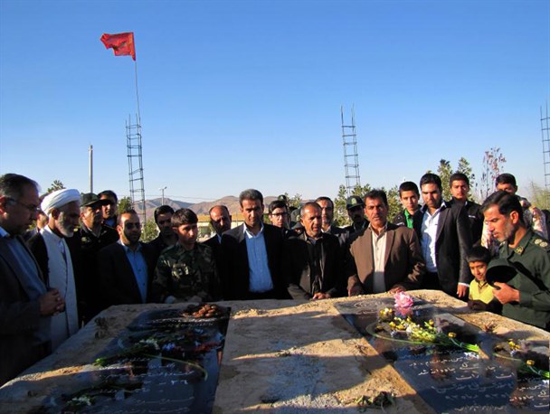گلایه فرمانده سپاه زرین دشت از بی توجهی مسئولان نسبت به شهدا