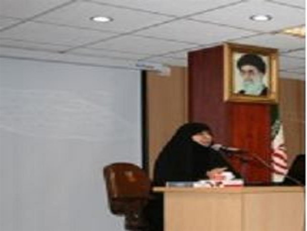 تمکین مسئولین از نظام و اسلام شرط ادامه حمایت مردم از آنها