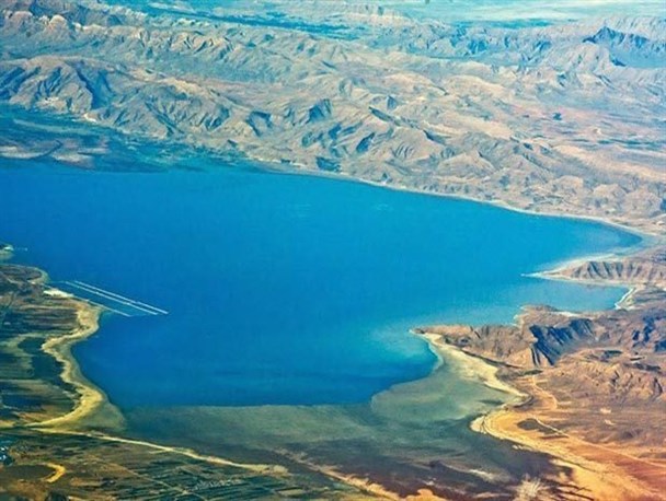 بارش برف حیات دوباره به تالاب بختگان داد