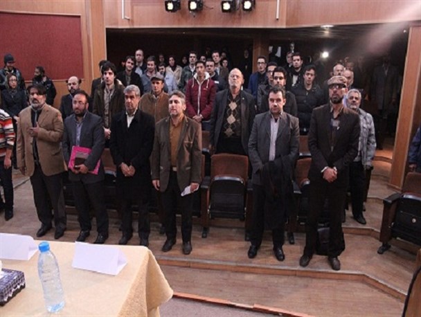 جامعه هنری باید از نظر اقتصادی مستقل باشد/ انقلاب اسلامی نیازمند هنری متعهد و اصیل است