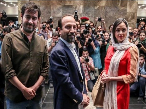 توهین سلطنت‌طلبان به اصغر فرهادی و ترانه علیدوستی!+عکس