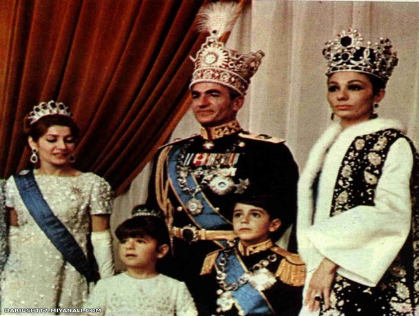 بزک چهره پهلوی با آرایش غلیظ رسانه ها معاند+دلنوشته