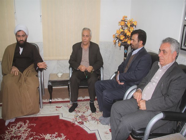 دشمن به دنبال ناکارآمد نشان دادن نظام و ایجاد ناامیدی در مردم است / لزوم تلاش مسئولین جهت حفظ دستاوردهای انقلاب اسلامی
