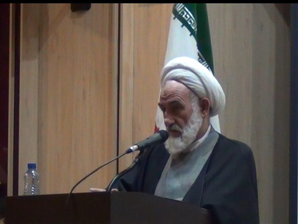 عترت و صحابی متعلق به شیعه و سنی اند/ دیدگاه نظام شیعه و سنی را در بر می گیرد
