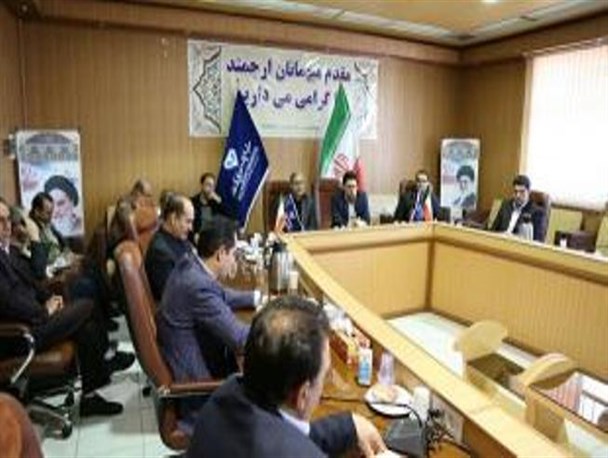 باید فضا را برای متخلفان در زمینه عرضه مرغ زنده نا امن کنیم