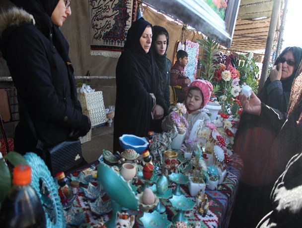 نمایشگاه توانمندی‌های زنان کارآفرین روستای نورین ابهربرپا شد
