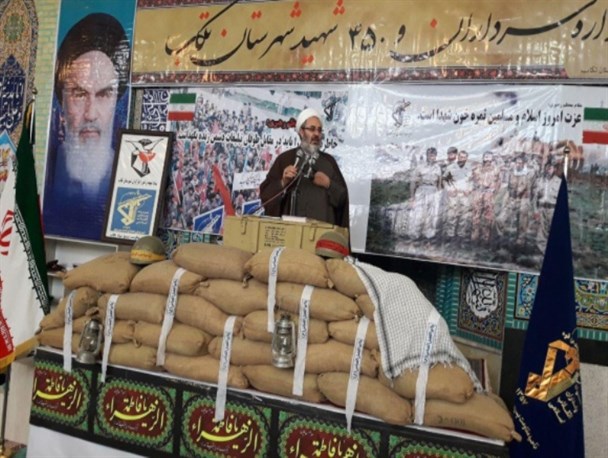 یاد شهدا باعث خاموشی آتش فتنه می‌شود/ حرکت برخی نمایندگان در خط دشمن و عدول از مسیر شهدا است