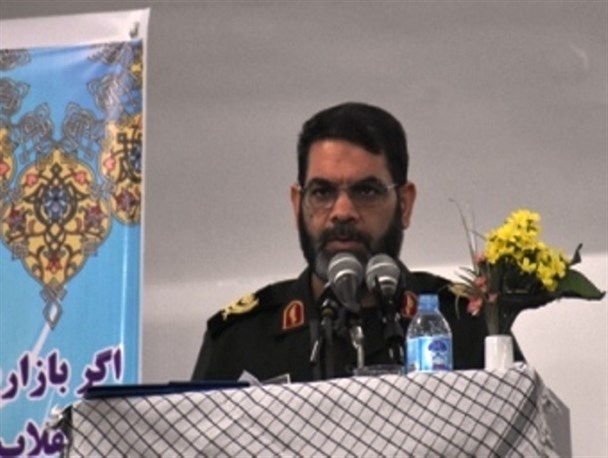 امام خمینی (ره) تفکر مبارزه با اسلام آمریکایی را ایجاد کرد/ نقش بازاریان در پشتیبانی دوران دفاع مقدس بی نظیر بود