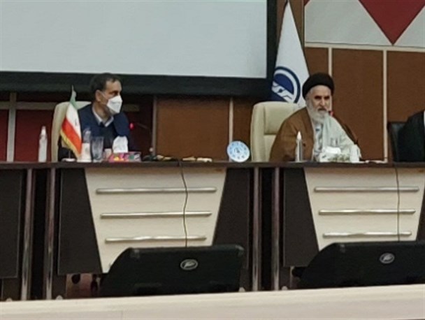 برای استمرار انقلاب، باید به رمزهای پیروزی آن متکی بود