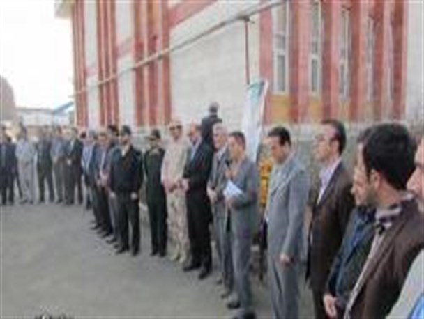 مراسم روز درخت‌کاری در گرمی