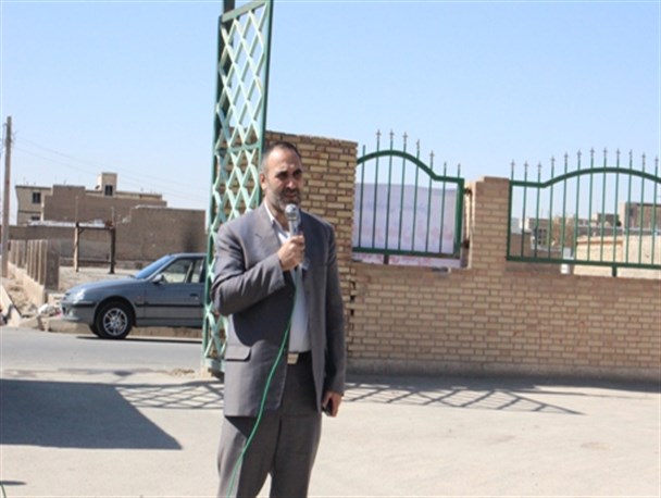 مراسم درختکاری باحضور مسئولان شهرستان مسئولان برگزارشد