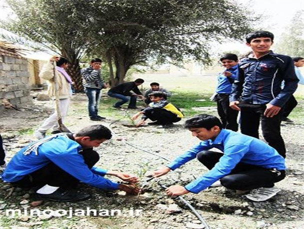 زنگ طبیعت در مدارس منوجان نواخته شد+تصاویر