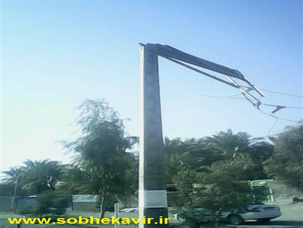 شکستگی تیر برق در ریگان