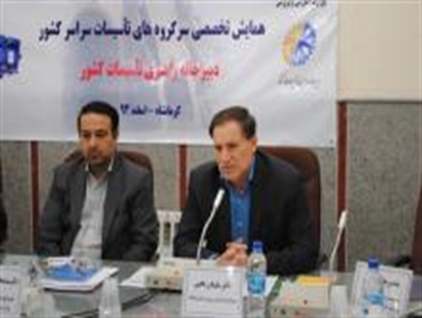 سرگروه‌های آموزشی بازوان توانمند آموزش و پرورش هستند