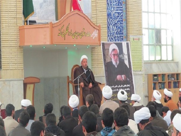 مراسم بزرگداشت مرحوم آیت الله واعظ طبسی در کاشمر برگزار شد